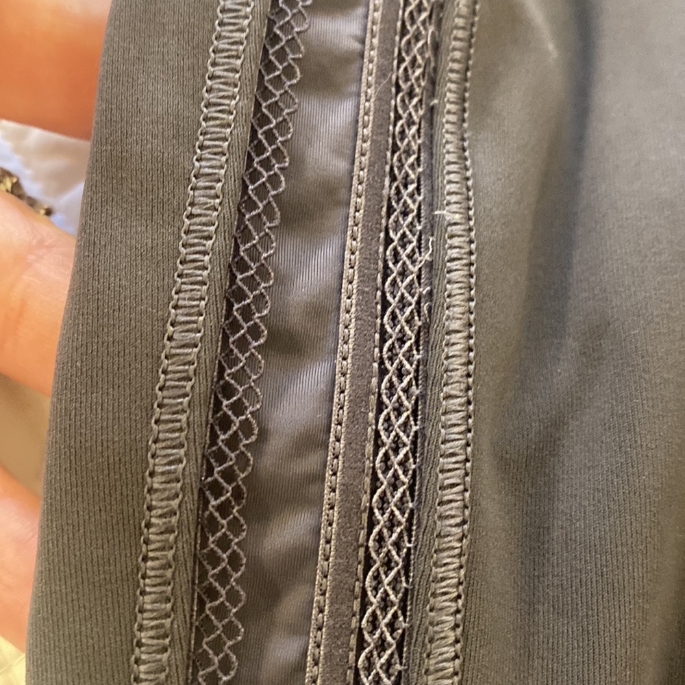 LULULEMON Wunder Under Crop (Hi-Rise) Awaken Full-On Luxtreme 21" size 8 - Picture 9 of 10